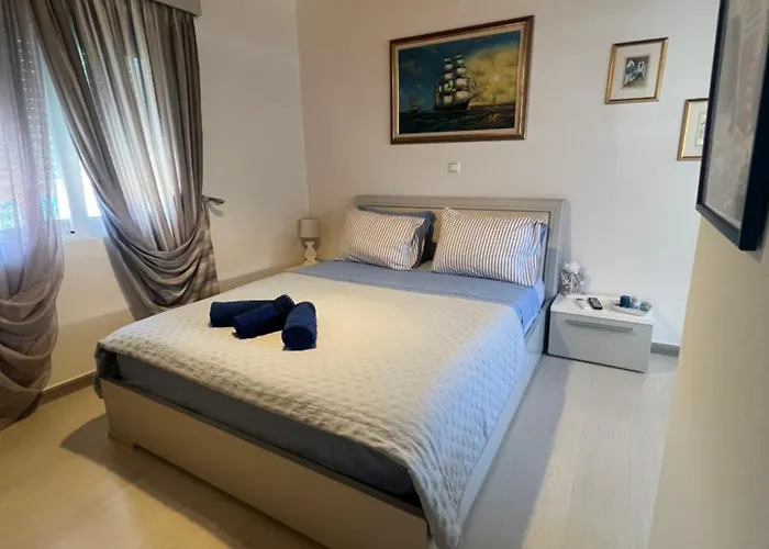 Nelly's Private Resindence